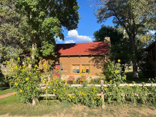 Moab Casa | Pack Creek ~ Meadow House