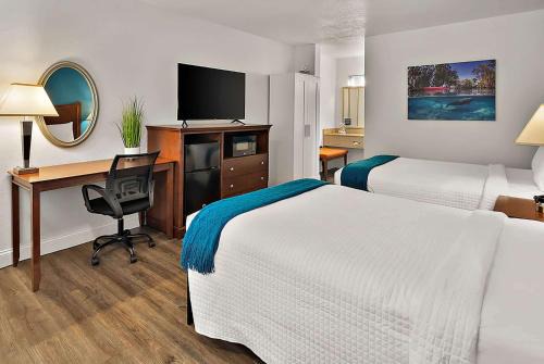 Crystal River Complejo | PaddleTail Waterfront Lodge, Trademark Collection by Wyndham