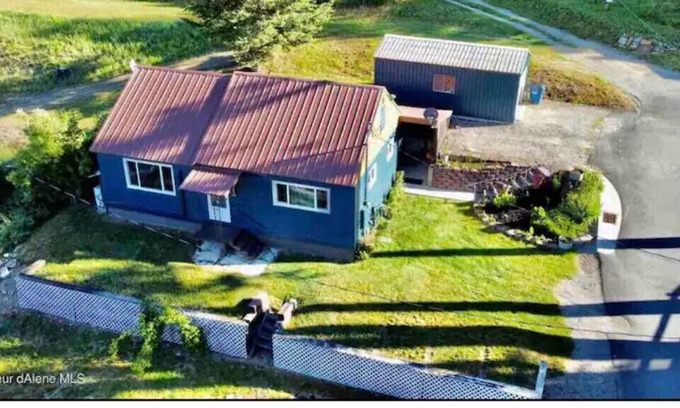 Mullan Casa | Page Cottage, Hiawatha ride, skiers paradise, bicyclists hub, scenic & hot tub!