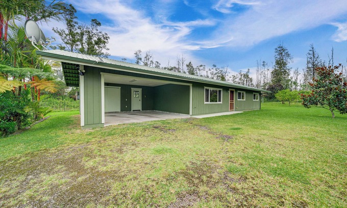 Ainaloa Casa | Pahoa Home w/ Fenced-In Yard: Near Hilo & Parks
