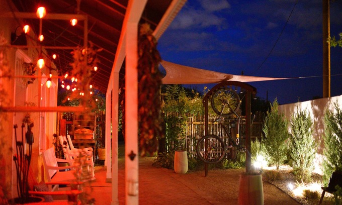 Albuquerque Casa | Painted Lady Bed & Brew