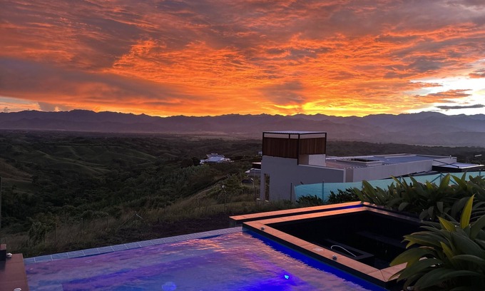 Cerritos Casa | Paisaje campestre, jacuzzi espejo de agua,Top View