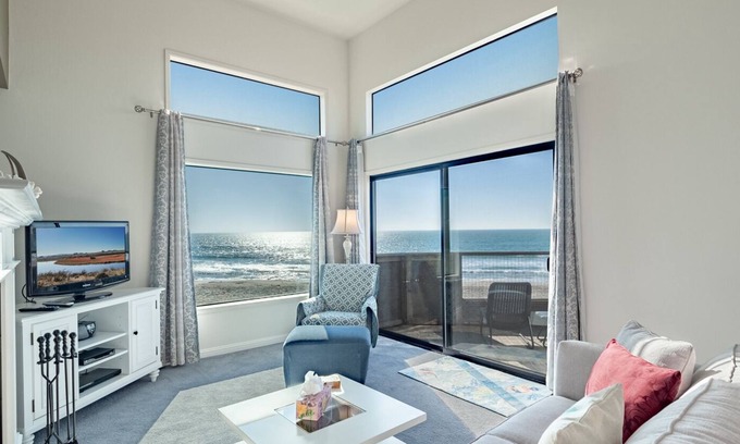 Pajaro Dunes Condominio | Pajaro Dunes Resort: 1 Bedroom Ocean Front Getaway!