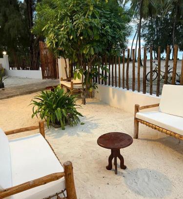 Paje Apartamento | Paje Beach Front villa by Liv Zanzibar
