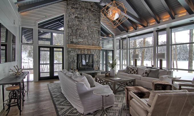 Muskoka Lakes Cabaña | Palatial and private 7 Bed | 6 Bath Lake Rosseau! Sunsets!