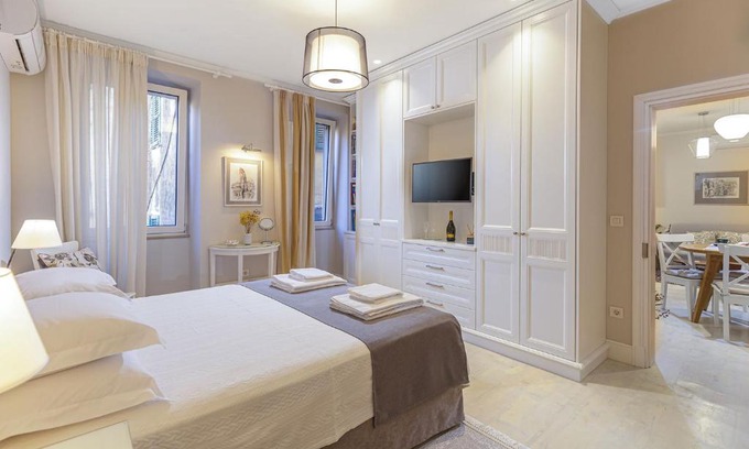 Old Town Apartamento | Palazzino Leone - Corfu Old Town Liston Deluxe Apartment