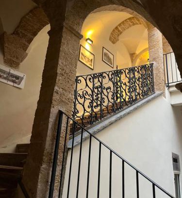 Albergheria Apartamento | Palazzo dei Duchi D'Amico - Apartment -"TraleVolte" del '700
