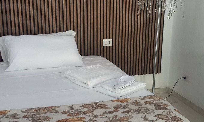 Lecco Cama Y Desayuno | Palazzo Novecento Rooms