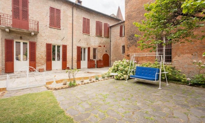 Ferrara Historic Centre Apartamento | PALAZZO SABBIONI APPARTAMENTO LUSSO due CAMERE SOGGIORNO CUCINA