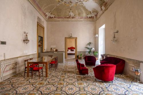Monte di Pieta Apartamento | Palazzo Sant'Isidoro by DomuSicily