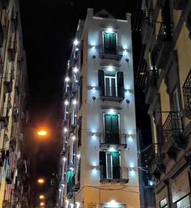 Naples City Centre Apartamento | Palazzo Settembrini 49