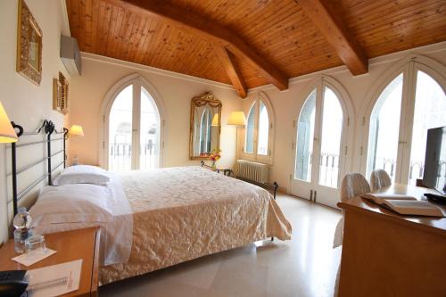 Gravina in Puglia Cama Y Desayuno | Palazzo Sottile Meninni - CLASSIC ROOMS EXPERIENCE