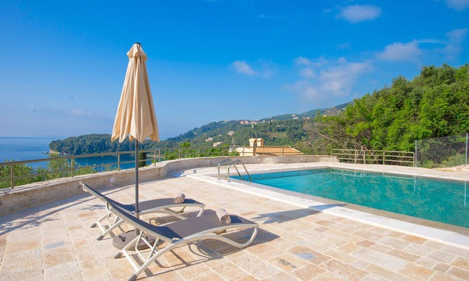Petaleia Cabaña | Paleopetres K-Three - Premium Double Suite - Sea View - Beach - Pool - Kalami -