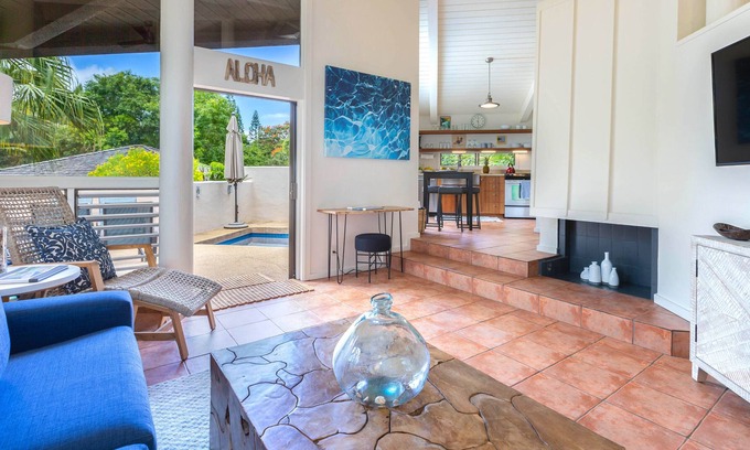 Princeville Cabaña | Encantadora y luminosa cabaña privada independiente con piscina de inmersión.