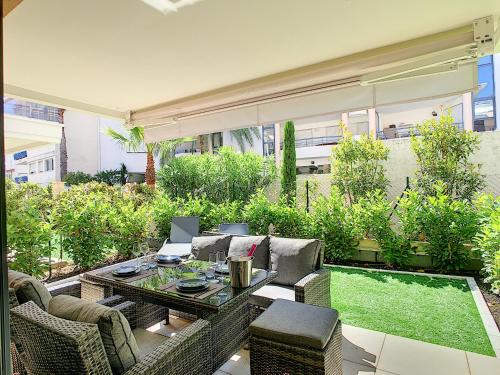 Pointe Croisette Apartamento | Palm beach apartment with swimming pool in a residence