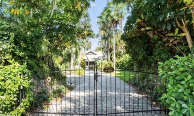 College Park Casa | Palm Beach Full Waterfront Paradise