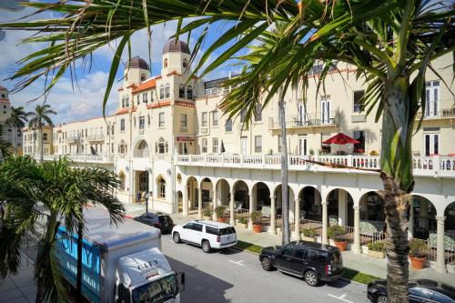 Palm Beach - West Palm Beach Apartamento | Palm Beach Hotel Petite Retreat 2 blocks to beach! Historic Landmark