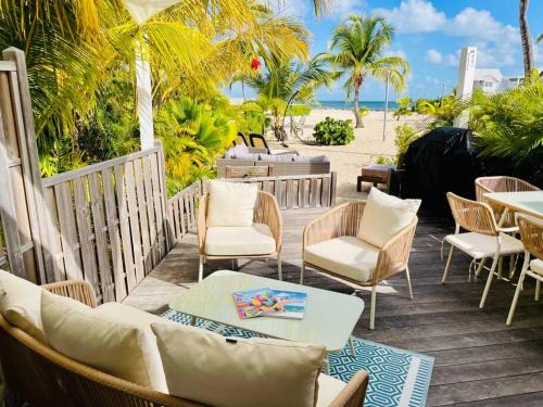 Nettle Bay Casa | Palm Beach House, Stunning 2 bedrooms beachfront, Nettle Bay Beach Club