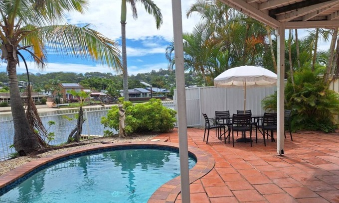 Elanora Villa | Palm Beach relaxing villa