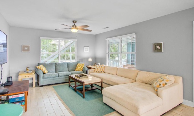 Isle of Palms Casa | Palm Boulevard 2403 - Upstairs