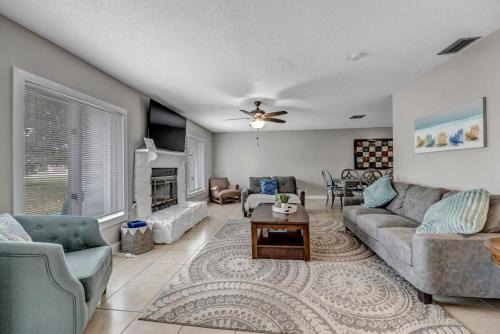 Palm Harbor Casa | Palm Coast Paradise - Firepit Beach 5BR