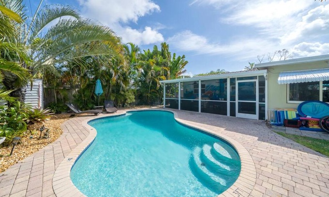 North Corals Casa | Palm Paradise-Seaside Home w Heated Saltwater Pool