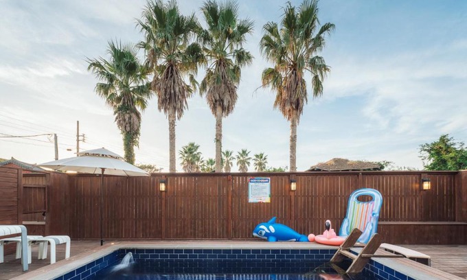 Aewol Casa | Palm Spa Pool Villa