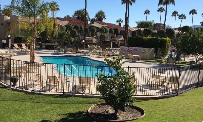Vista Norte Condominio | Palm Springs 2 bed/2bath condo - Great Location / Resort like setting - 2 pools