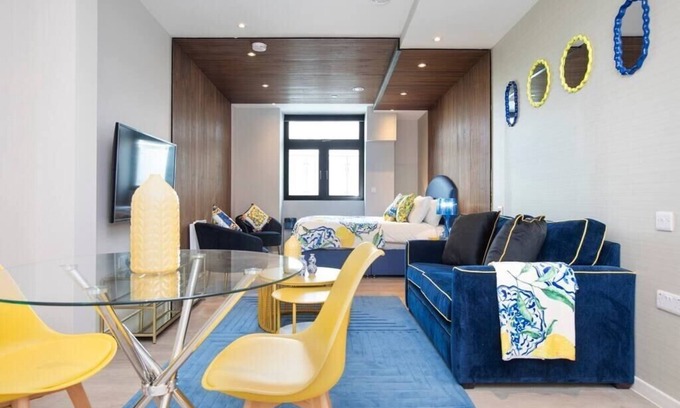 London Borough of Bromley Apartamento | Palm Tree House - Dolce Lemons