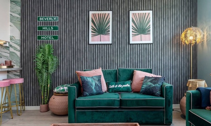London Borough of Bromley Apartamento | Palm Tree House | Beverly Hills Hotel