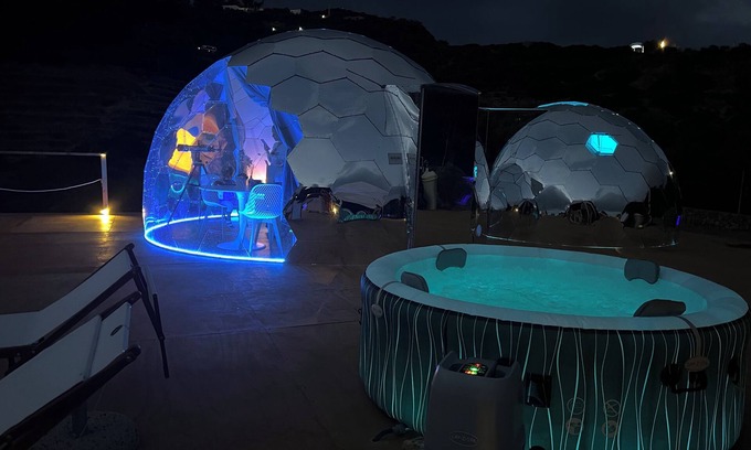 Ponza Alquiler De RV | Palmaria Sky Bubbles Room - Sleep Under the Stars in a Dream Bubble Room