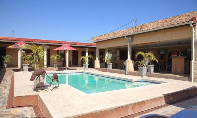 Maputo Complejo | Palmeiras Guest House Matola