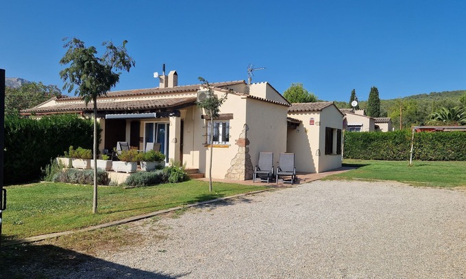 Torroella de Montgri Chalet De Esquí | Palmeres 40