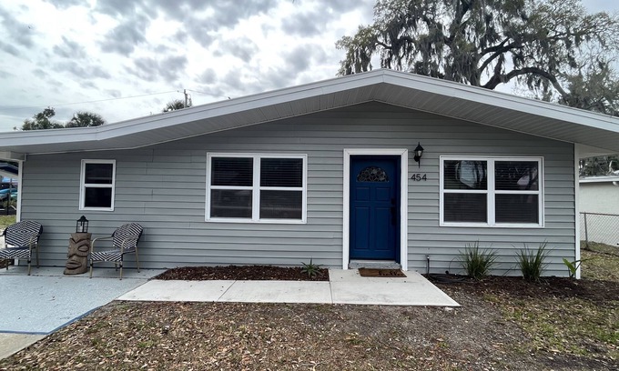 New Smyrna Beach Casa | Palmetto Breeze-Coastal Retreat, Pet Friendly! Complete Refresh