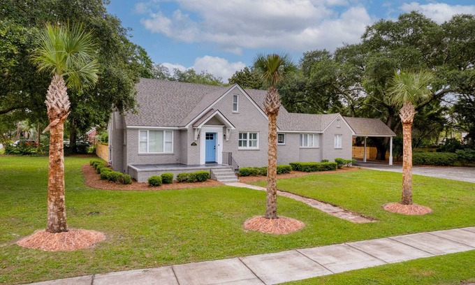 Mount Pleasant Casa | Palmetto Grove / Walk to Shem Creek / Mins to Dwtn