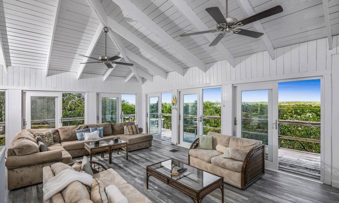 George Town Casa | Palmetto Palms