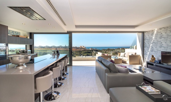 Ferragudo Apartamento | Palms nº 4 - Luxury state of the art, spacious penthouse apartment, with fantast