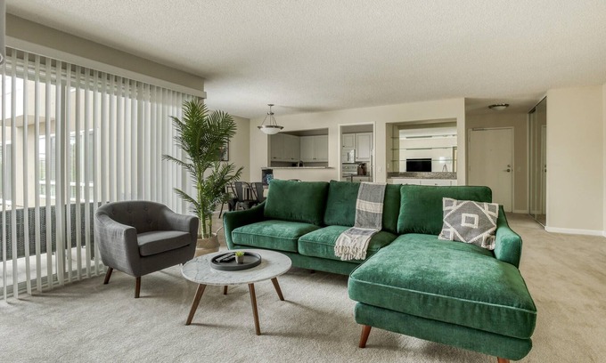 Palo Alto Apartamento | Palo Alto 2BR w/ Pool, Spa, and More