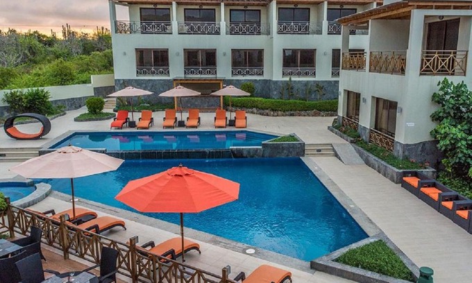 Bahía de la Academia Hotel | Palo Santo Galápagos Hotel