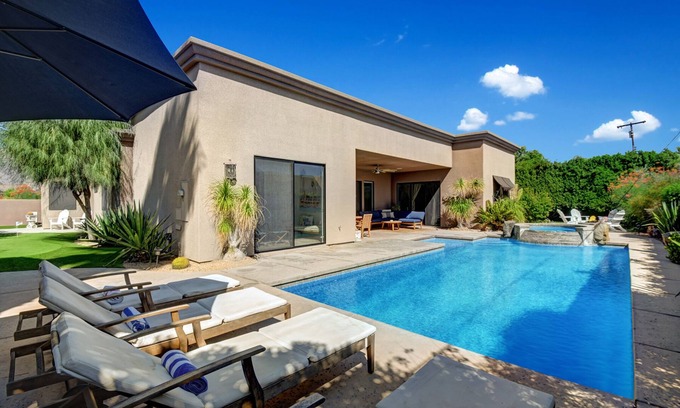 Desert Club Estates Casa | Paloma Paradise / Close to Festivals / Private Pool / Beautiful home in LQ Cove