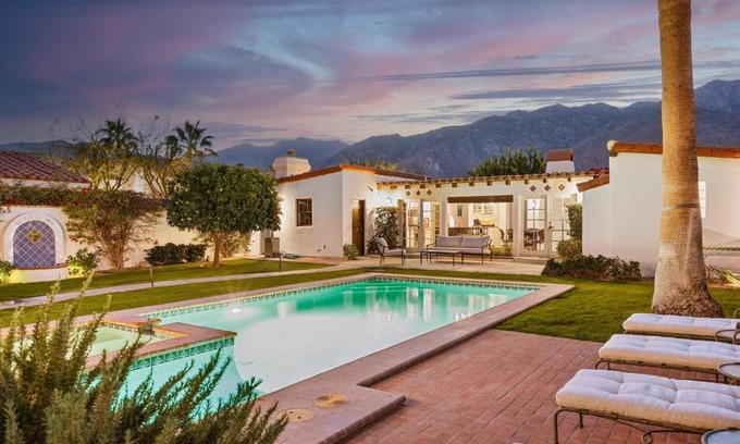 Araby Commons Casa | Paloma