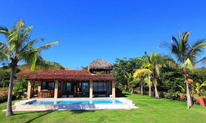 Las Escobas del Venado Villa | Pan031 - Villa de lujo frente al mar en Playa Venao, Panama