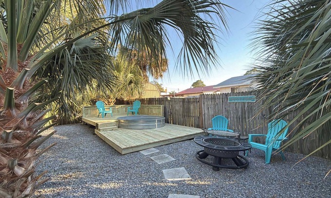 Silver Sands Casa | Panama Oasis ~Pool & Deck~Walk to Beach~Fire Pit