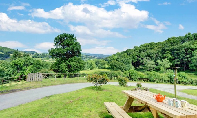 Kingswood Casa | Pandy Barn in the beautiful Welshpool