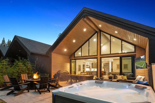 Roslyn Casa | Panorama Pines in Suncadia- Hot Tub, BBQ, Firepit, Outdoor Seating, Fully Equipped Kitchen, Smart TVs, Hi-speed Wi-Fi