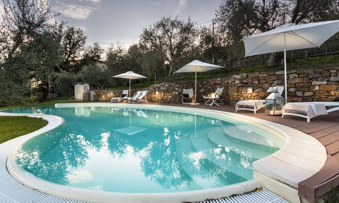 Lucca Villa | Casa panorámica de 4 habitaciones con piscina privada en Lucca cerca del centro de la ciudad