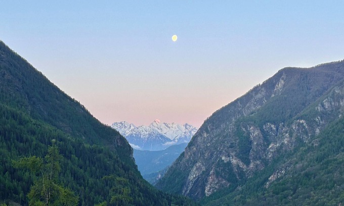 Valtournenche Apartamento | Panoramic Attic in the Heart of Valtournenche – Ideal for Families & Friends