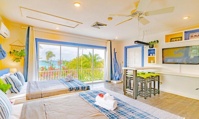 Gambier Apartamento | Panoramic Cottage at Viking Hill - Love Beach
