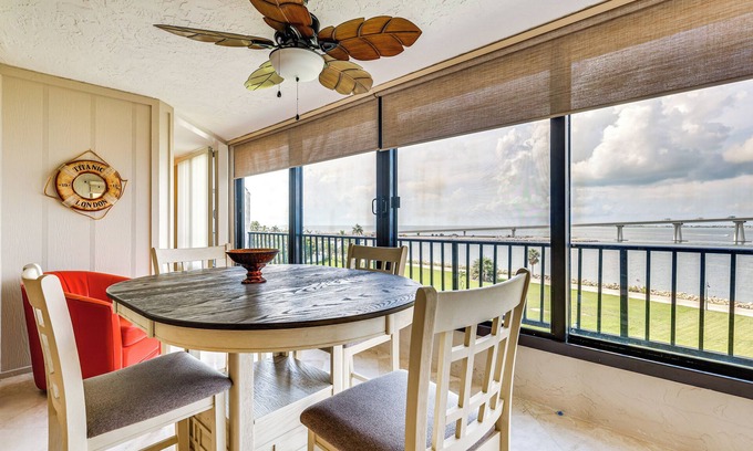 Punta Rassa Condominio | Panoramic Gulf Views: Renovated Fort Myers Condo!