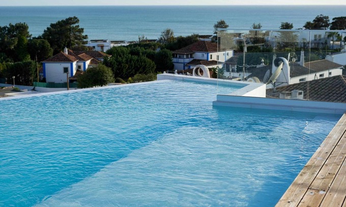 Olhos D'Agua Apartamento | Panoramic I Apartment | Rooftop Pool & Sea View